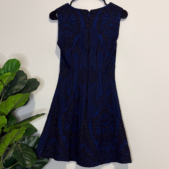 BCBGMaxAzria Royal Blue Baroque textured Mini Dress 0 - Picture 6 of 8